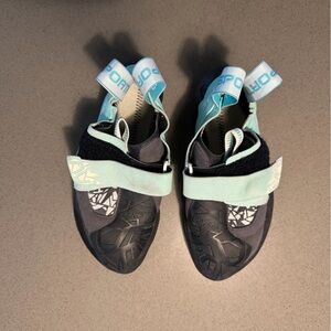 Women’s Vegan Skwama La Sportiva climbing shoes
